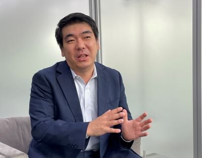 西尾氏